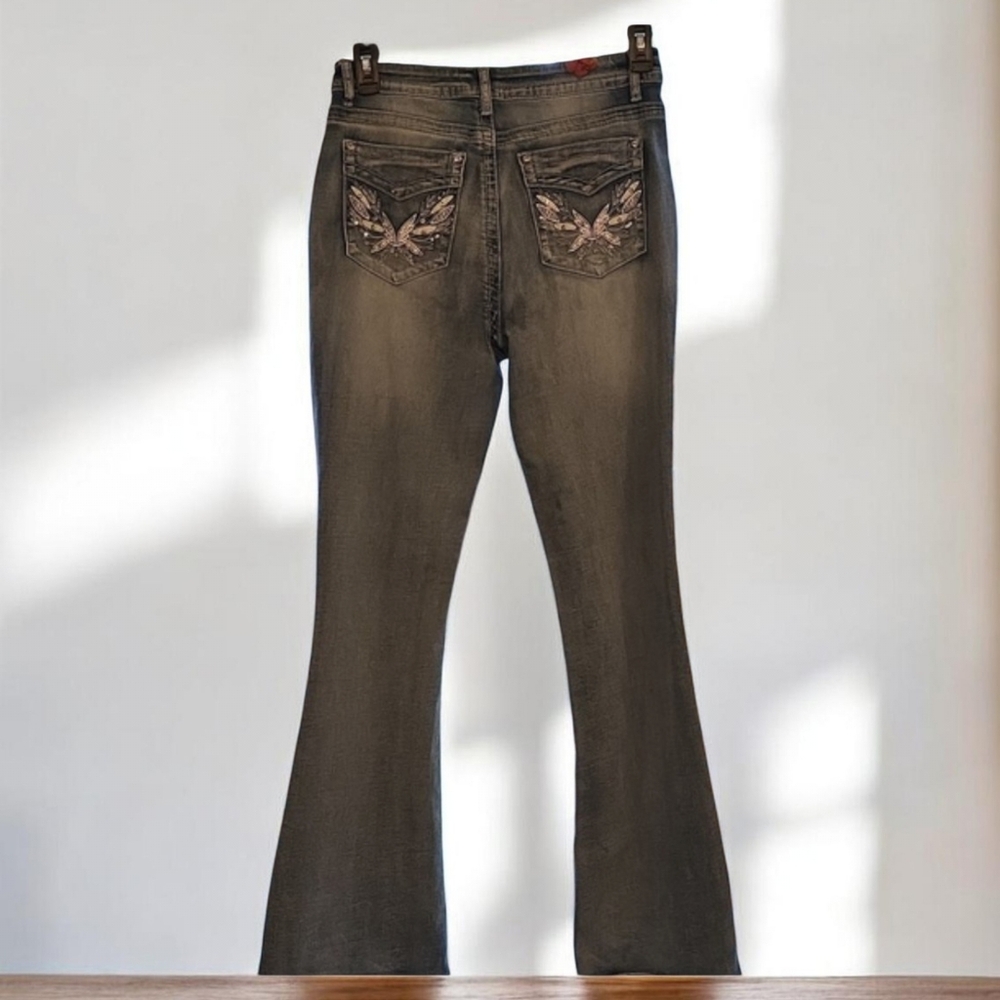 LOVE SOHO Women's Flare Jeans in Gray - Picture 6 of 7